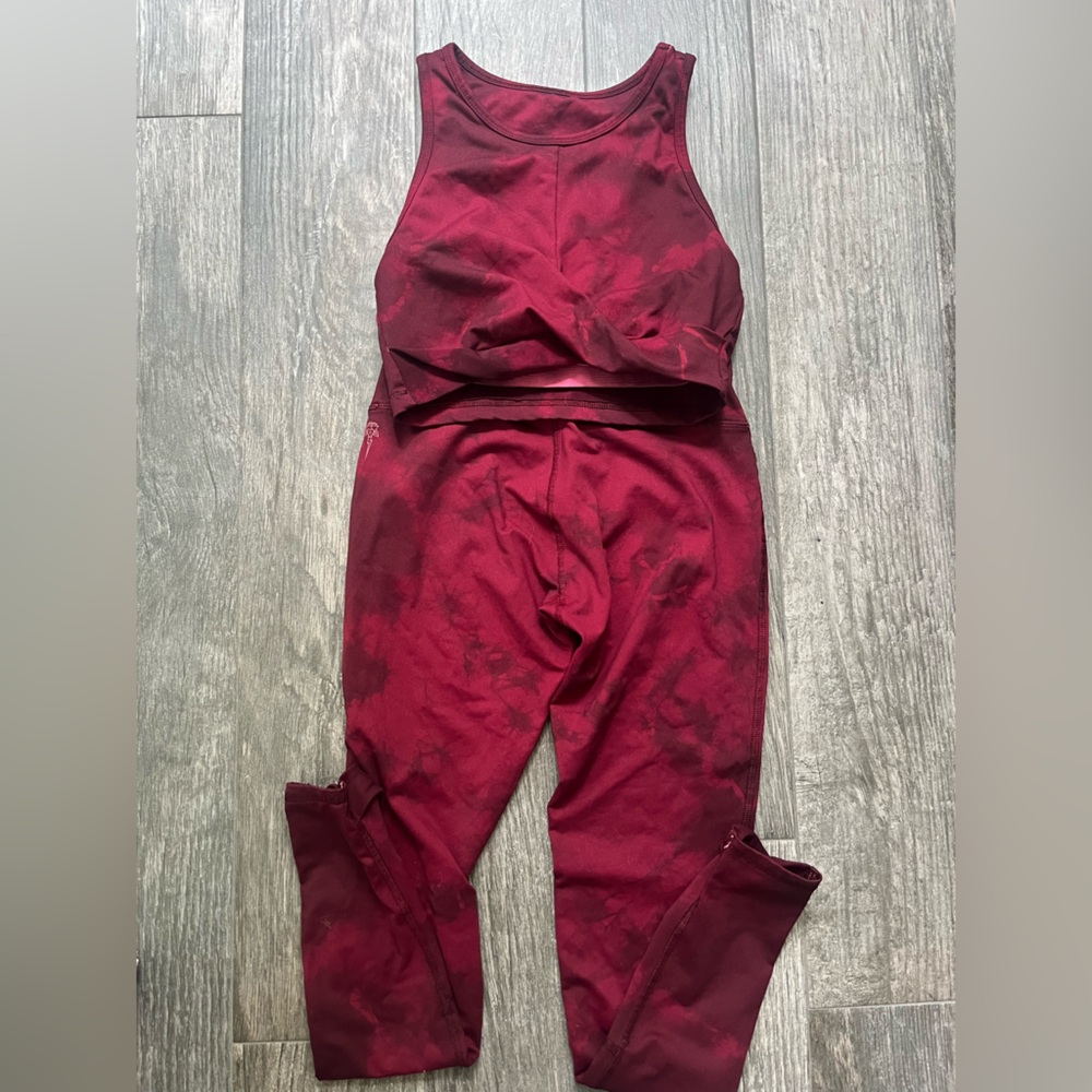 Electric and rose tie dye burgundy tank top and leggings set size XS/S